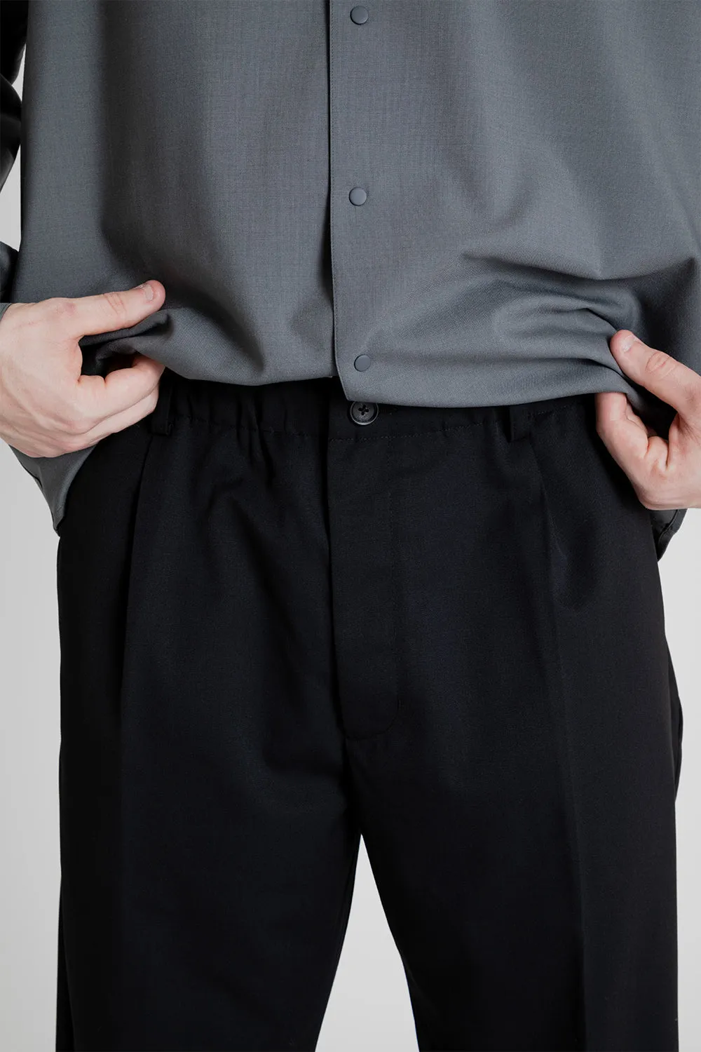 One Tuck Wool Pants - Black